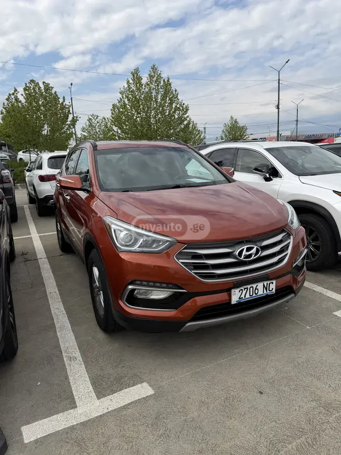 Hyundai Santa Fe 2017 — photo 2