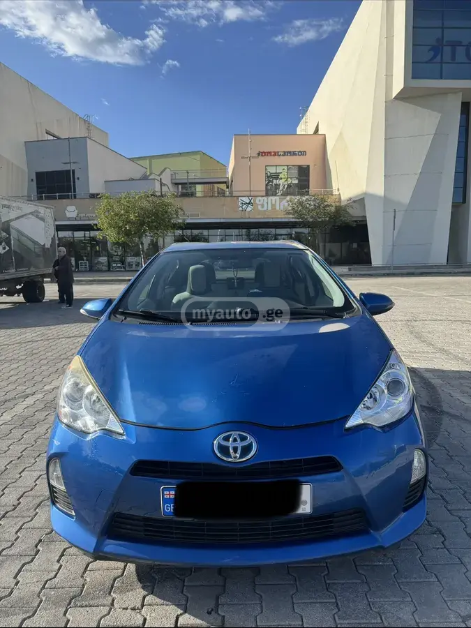 Toyota Prius C
