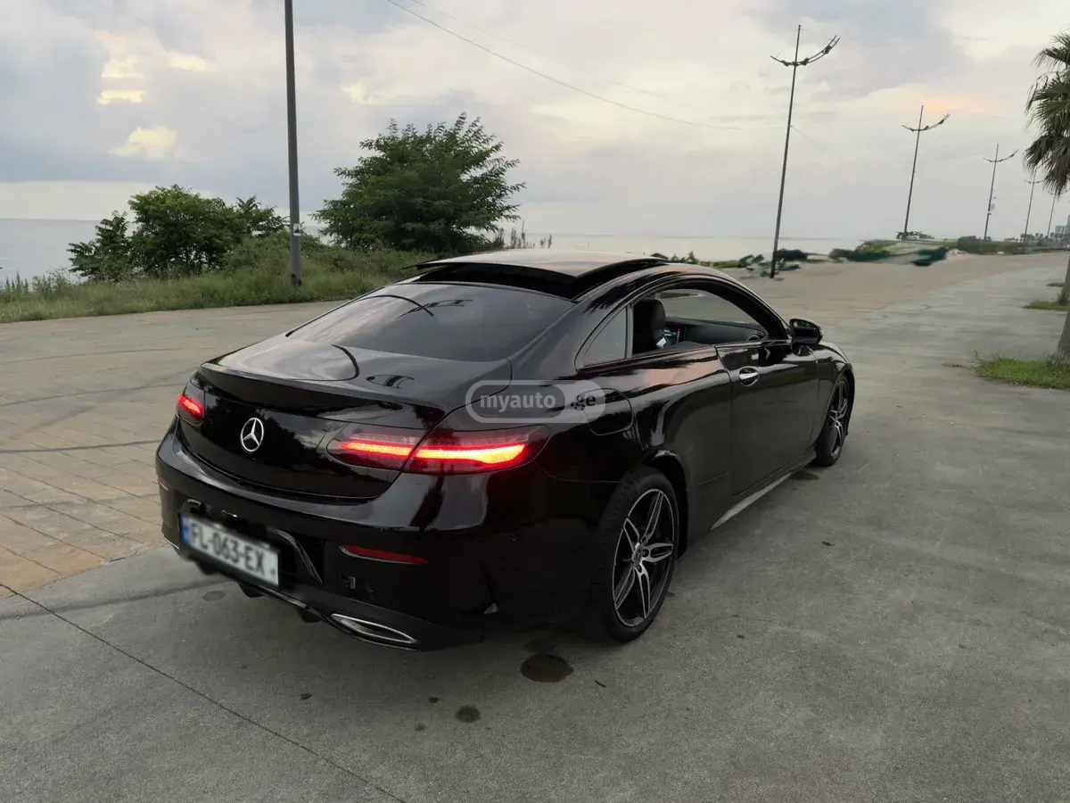 Mercedes-Benz E43 AMG 2020 — photo 2