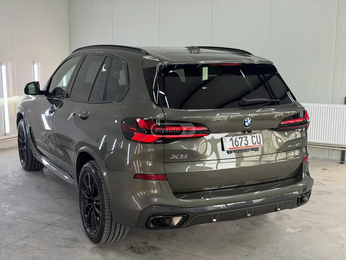 BMW X5 2025 — photo 2