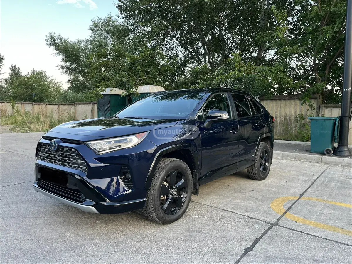 Toyota RAV4 2021 — photo 2
