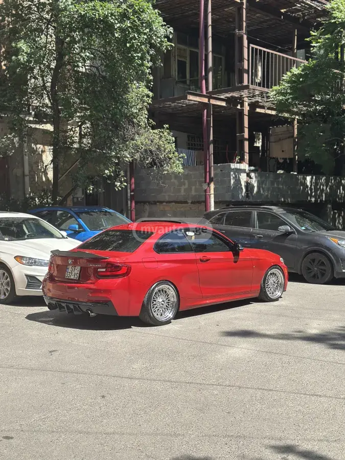 BMW M235