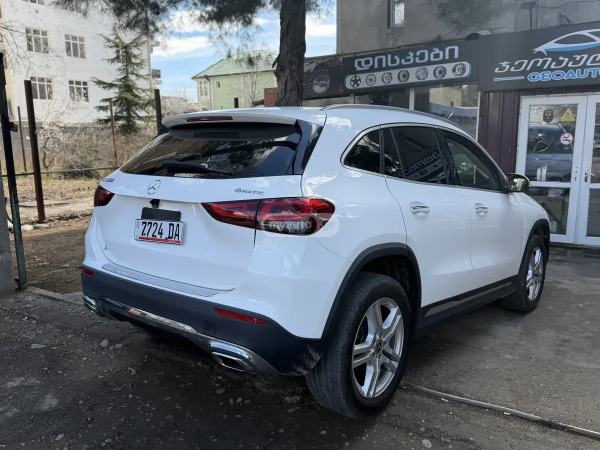 Mercedes-Benz GLA 250 2021 — photo 2