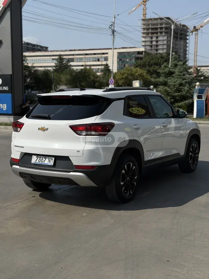 Chevrolet Trailblazer 2023 — photo 2
