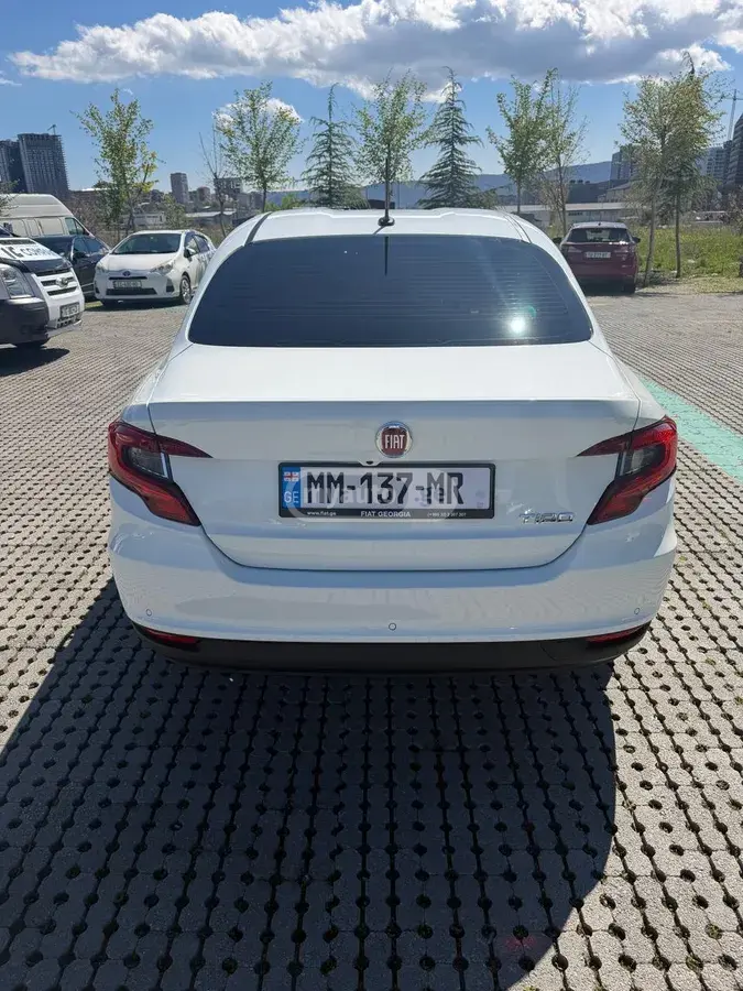 Fiat Tipo 2022 — photo 2