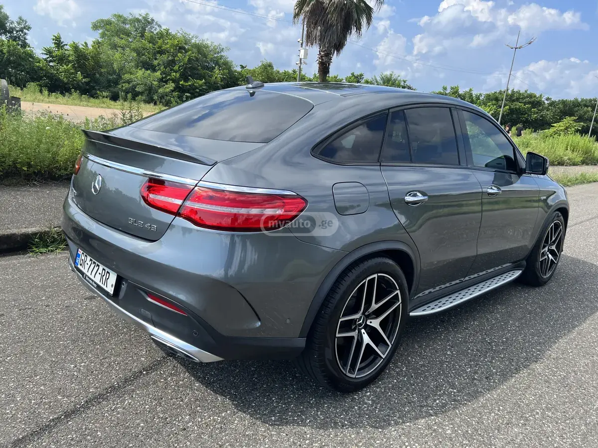 Mercedes-Benz GLE 43 AMG 2018 — photo 2