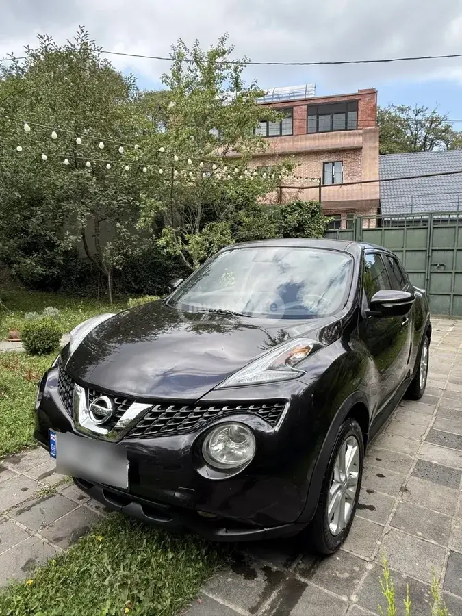 Nissan Juke 2015 — photo 2