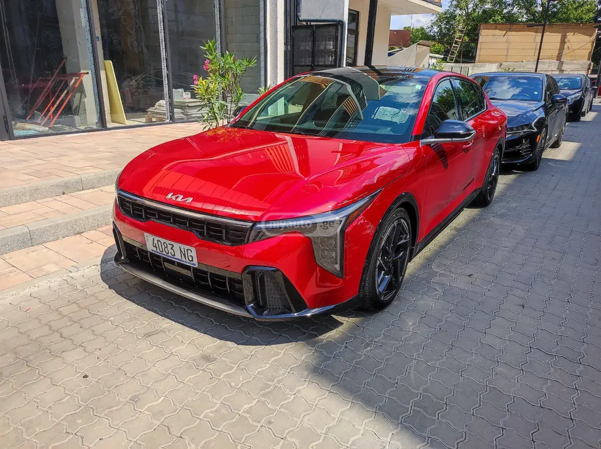 Kia K4 2025 — photo 2