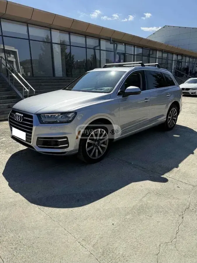 Audi Q7 2017 — photo 2
