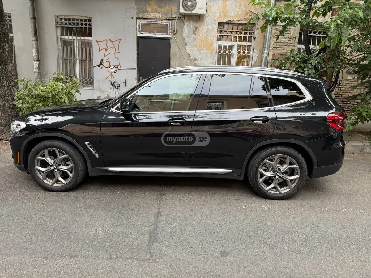 BMW X3 2021 — photo 2