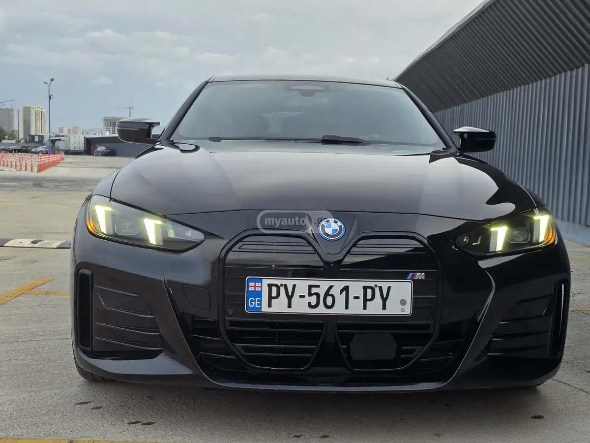 BMW i4