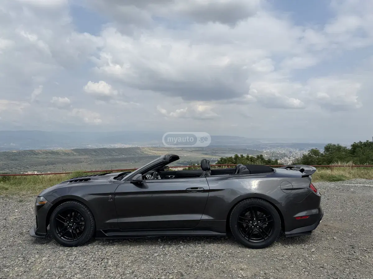 Ford Mustang 2020 — photo 2