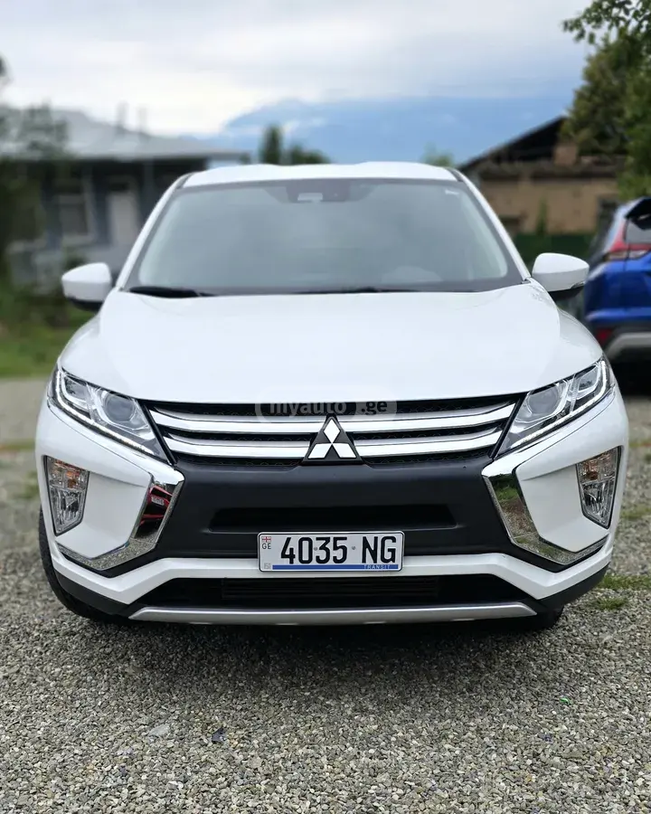 Mitsubishi Eclipse Cross 2020 — photo 2