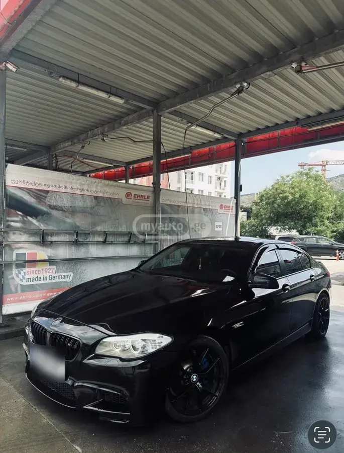 BMW 528