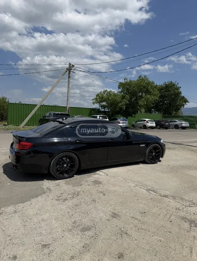 BMW 528 2014 — photo 2