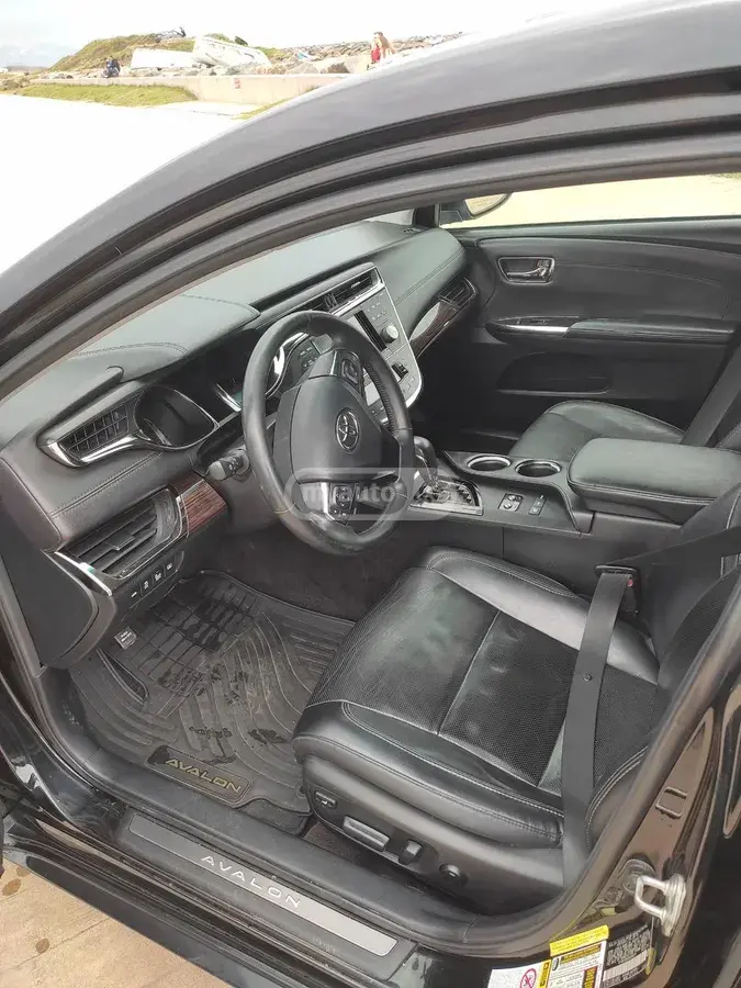 Toyota Avalon 2013 — photo 2