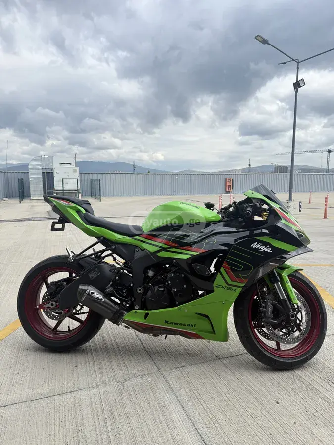 Kawasaki ZX-6 Ninja 2023 — photo 2