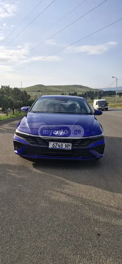 Hyundai Elantra 2025 — photo 2