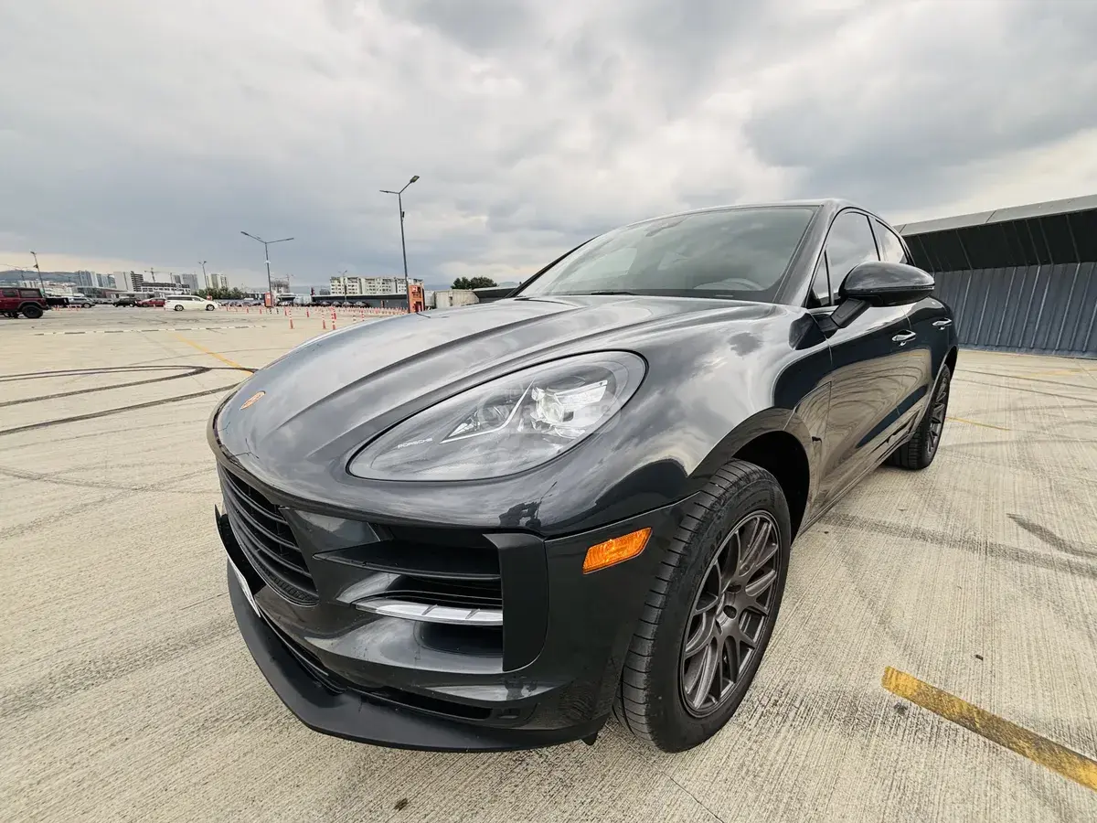 Porsche Macan 2019 — photo 2