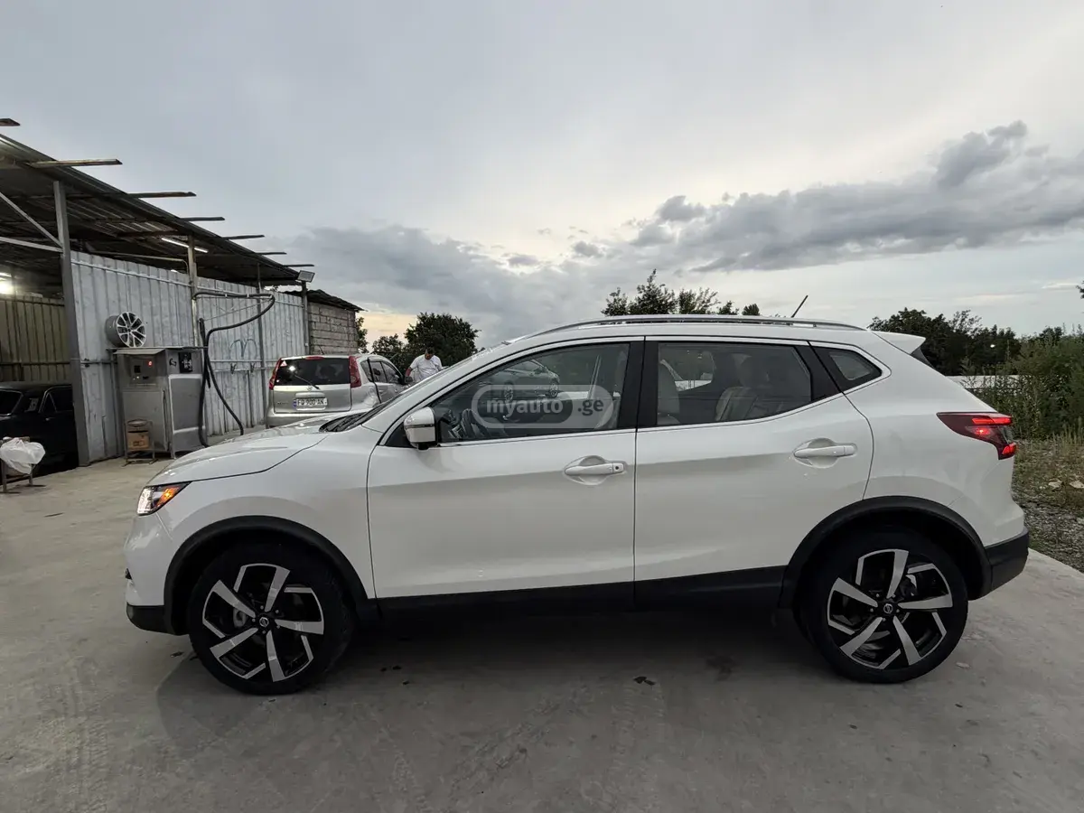 Nissan Rogue Sport 2022 — photo 2