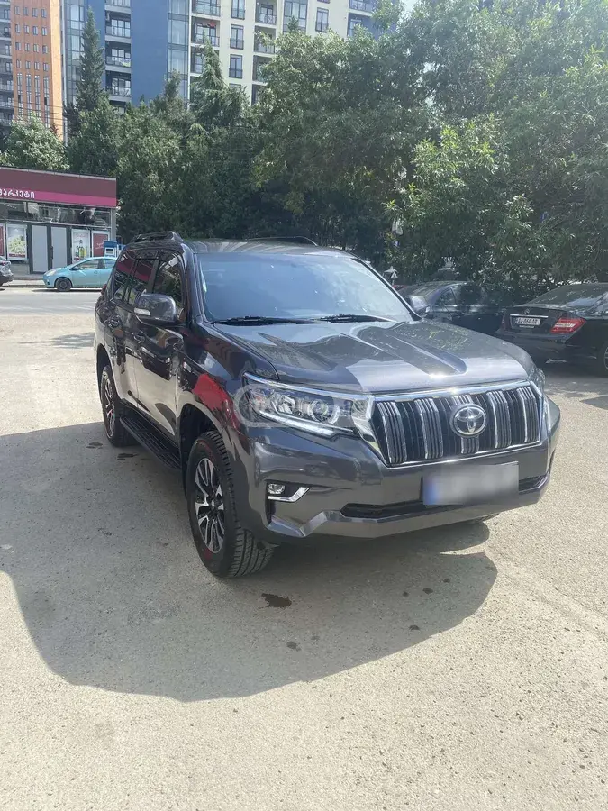 Toyota Land Cruiser Prado 2022 — photo 2