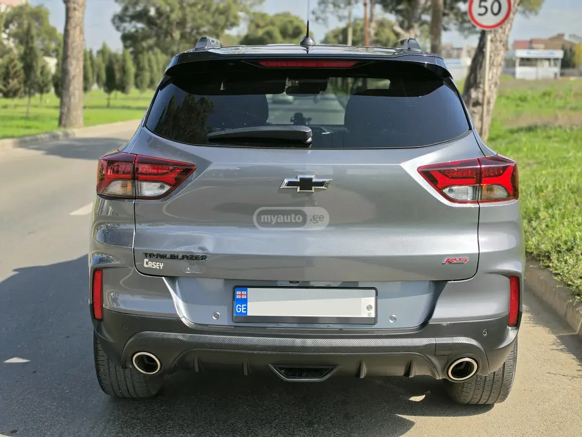 Chevrolet Trailblazer 2021 — photo 2