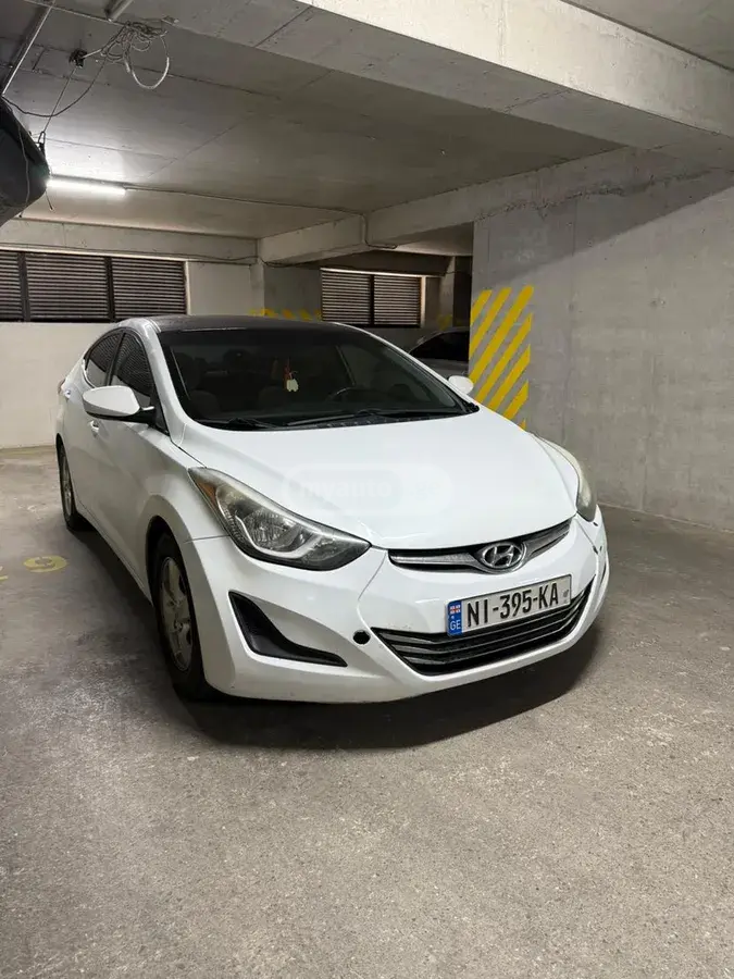 Hyundai Elantra