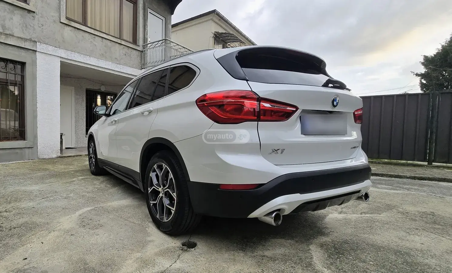 BMW X1