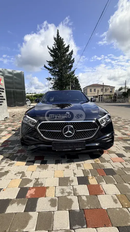 Mercedes-Benz E 200
