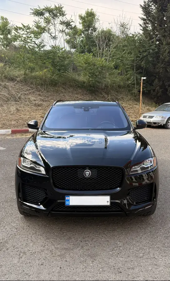 Jaguar F-Pace 2016 — photo 2