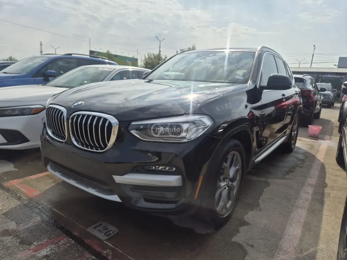 BMW X3 2021 — photo 2