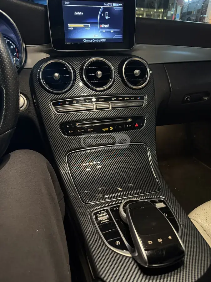 Mercedes-Benz C 300 2016 — photo 2