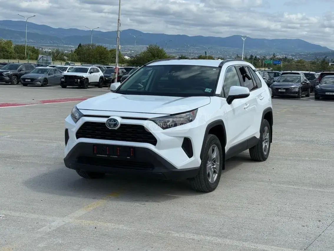 Toyota RAV4 2022 — photo 2