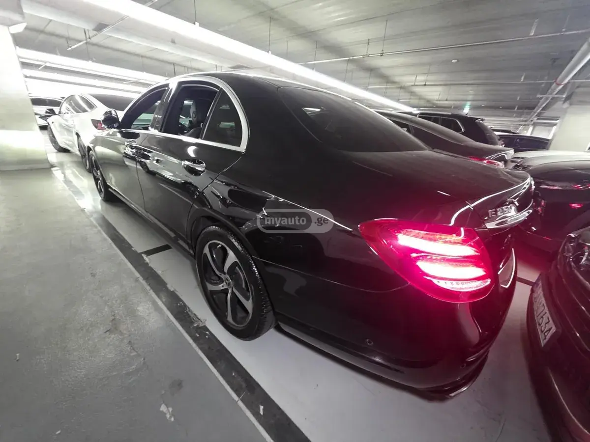 Mercedes-Benz E 250