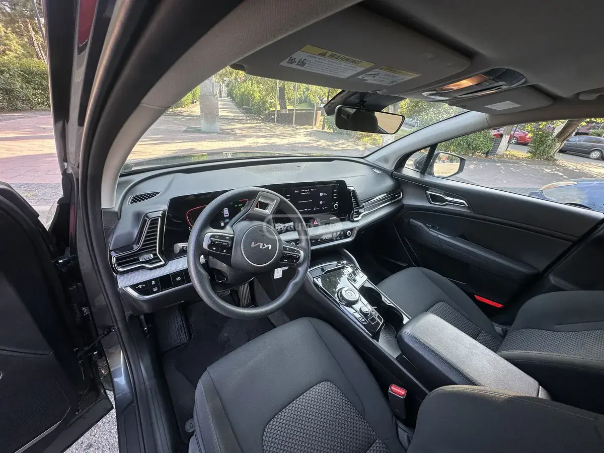 Kia Sportage 2023 — photo 2