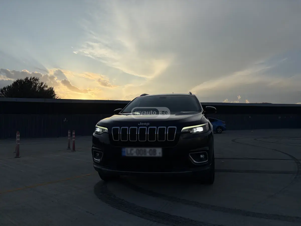 Jeep Cherokee 2018 — photo 2