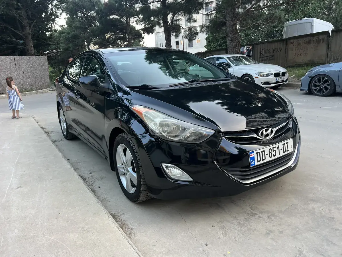 Hyundai Elantra 2013 — photo 2