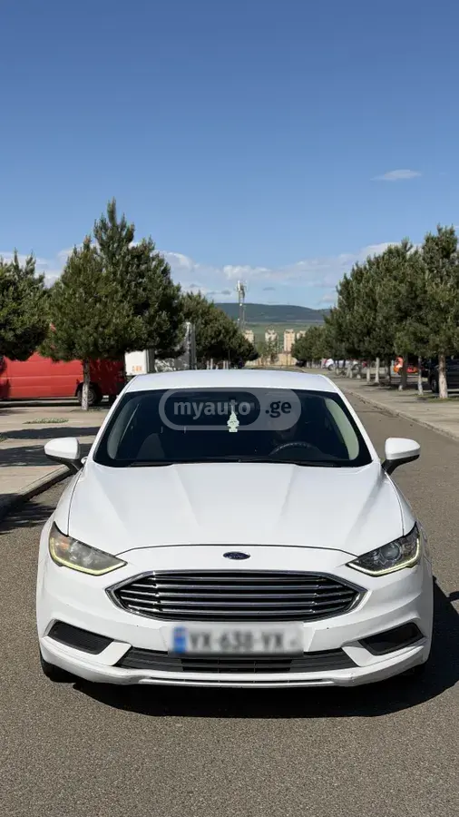 Ford Fusion 2019 — photo 2