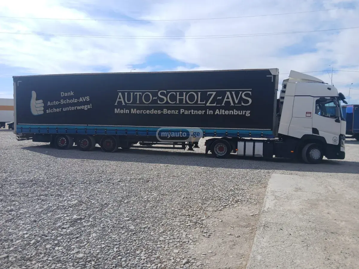Renault Premium