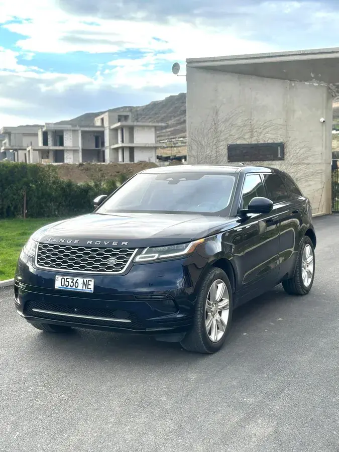 Land Rover Range Rover Velar 2022 — photo 2
