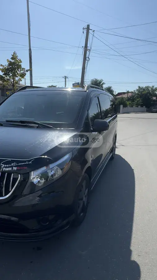 Mercedes-Benz Metris Passenger Van 2017 — photo 2