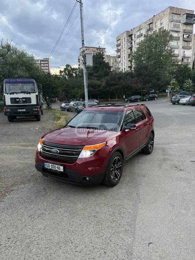 Ford Explorer