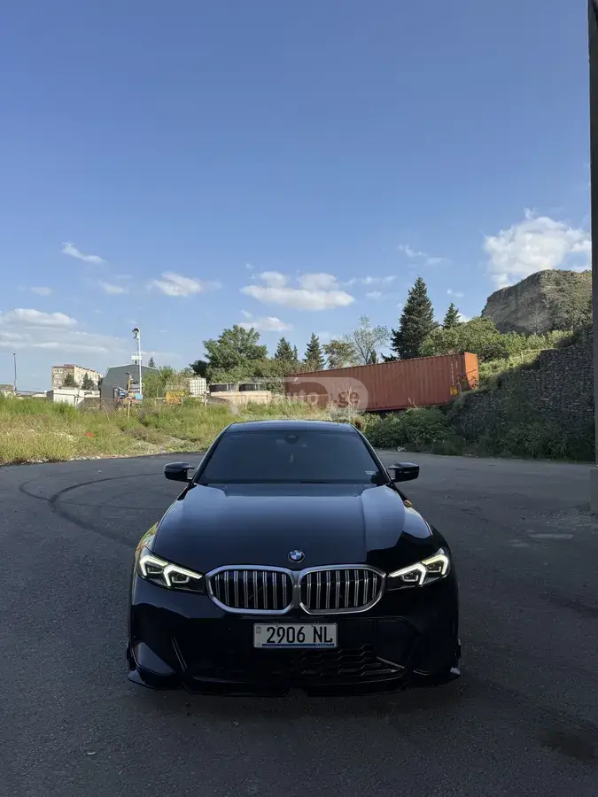 BMW 330