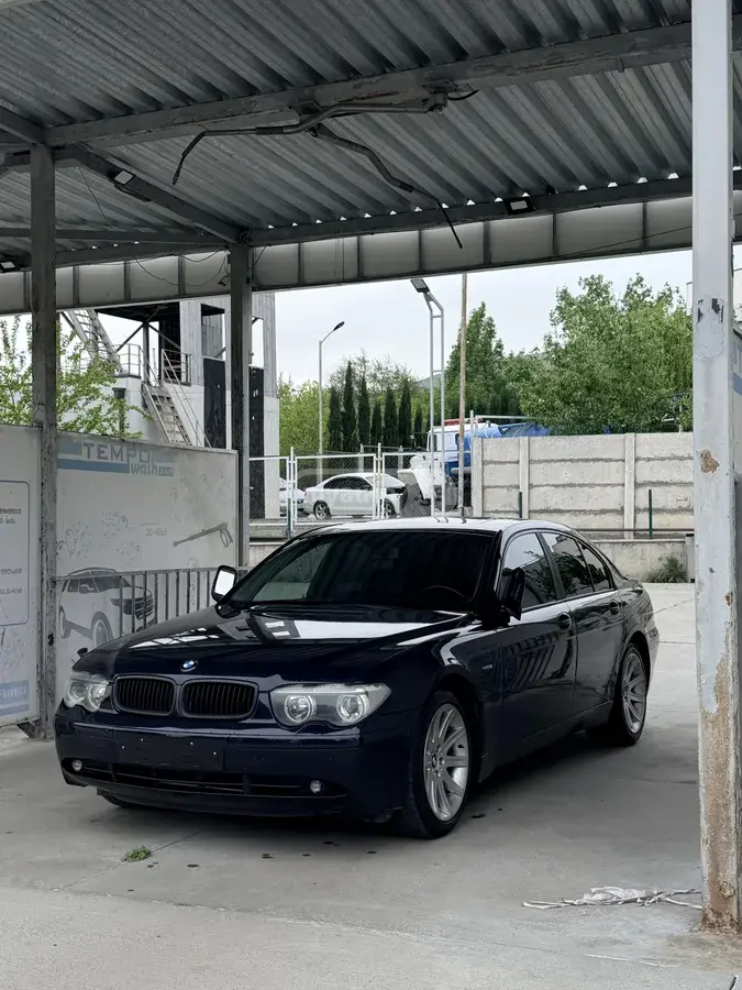 BMW 730 2003 — photo 2