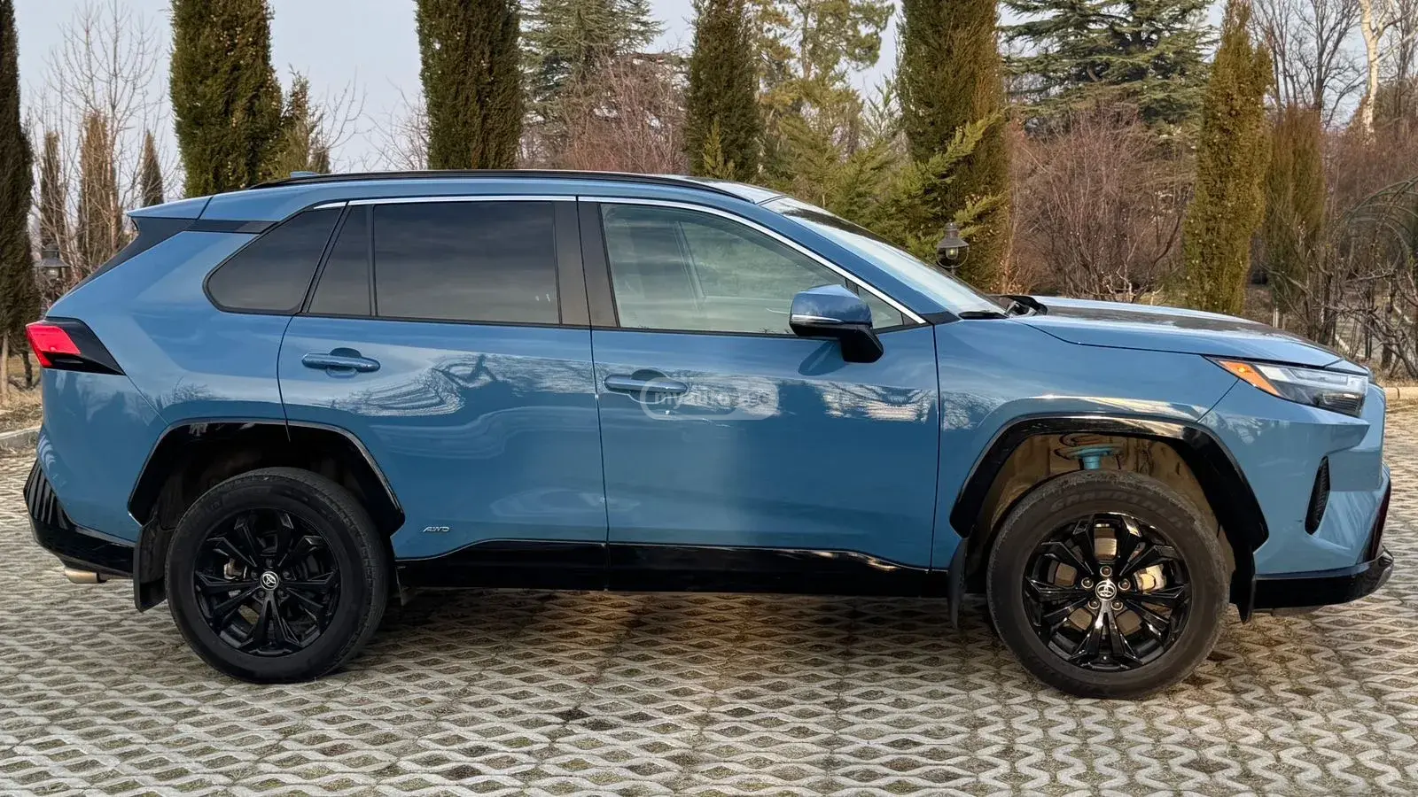 Toyota RAV4 2022 — photo 2