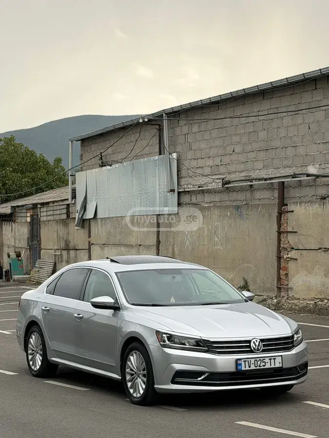 Volkswagen Passat
