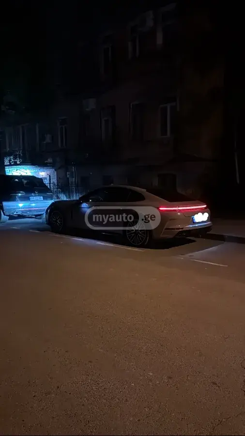 Porsche Panamera 2025 — photo 2