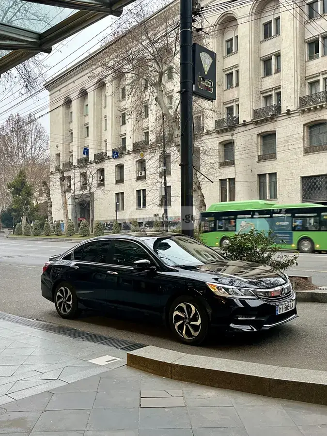 Honda Accord 2016 — photo 2