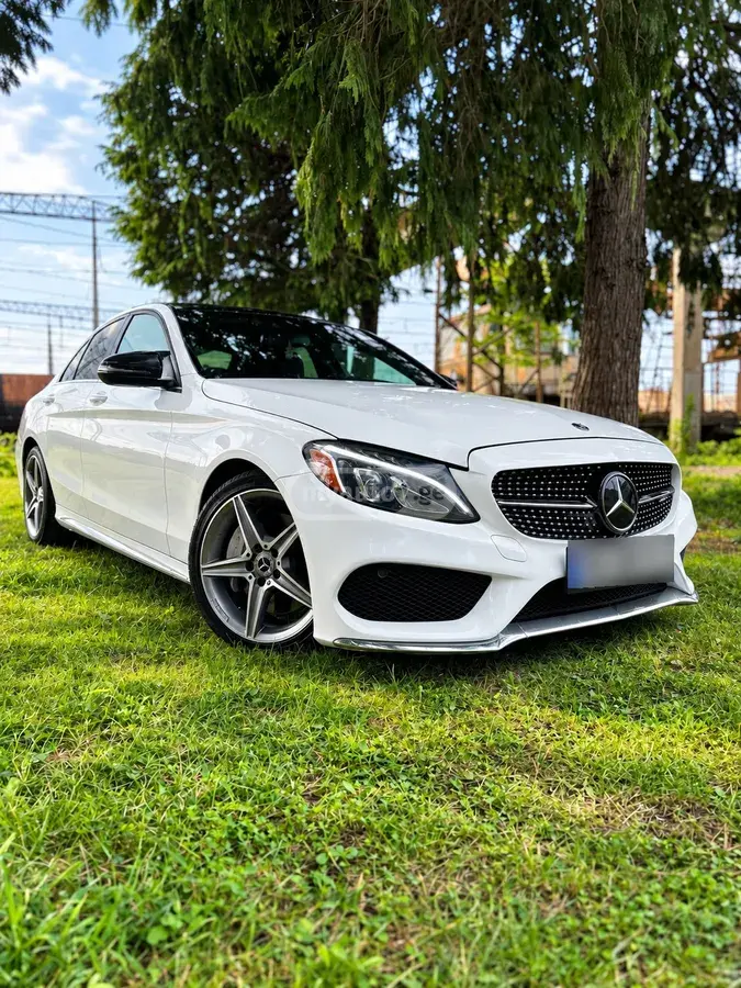 Mercedes-Benz C 300 2018 — photo 2