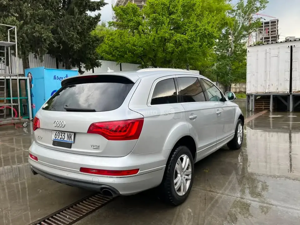 Audi Q7 2015 — photo 2